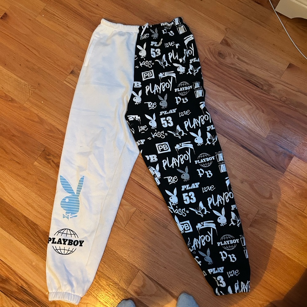 PLAYBOY SWEATPANTS